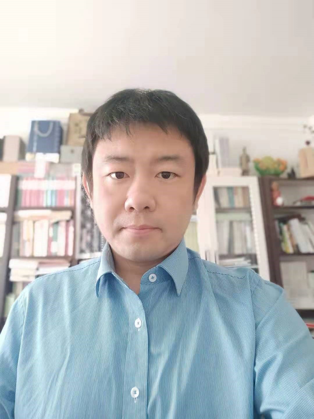 张丛皞