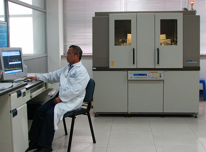 X-Ray Powder Diffractometer(D/MAX2550)