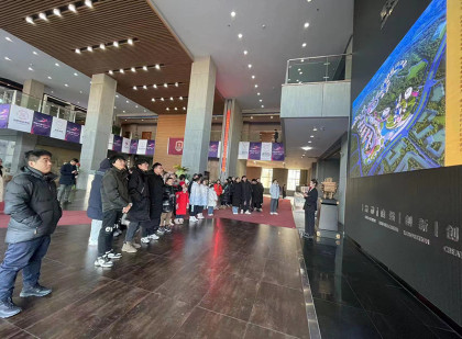 实验室组织师生参观吉林国际动漫博物馆